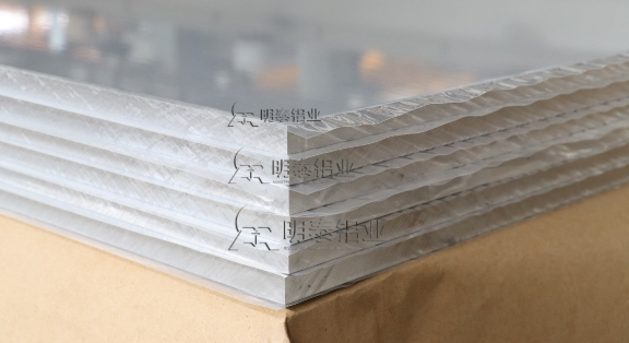 5 系雕刻铝板选明泰 5M52 按需定制  厂家直供